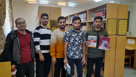 برگزاری تور بازدید از کتابخانه